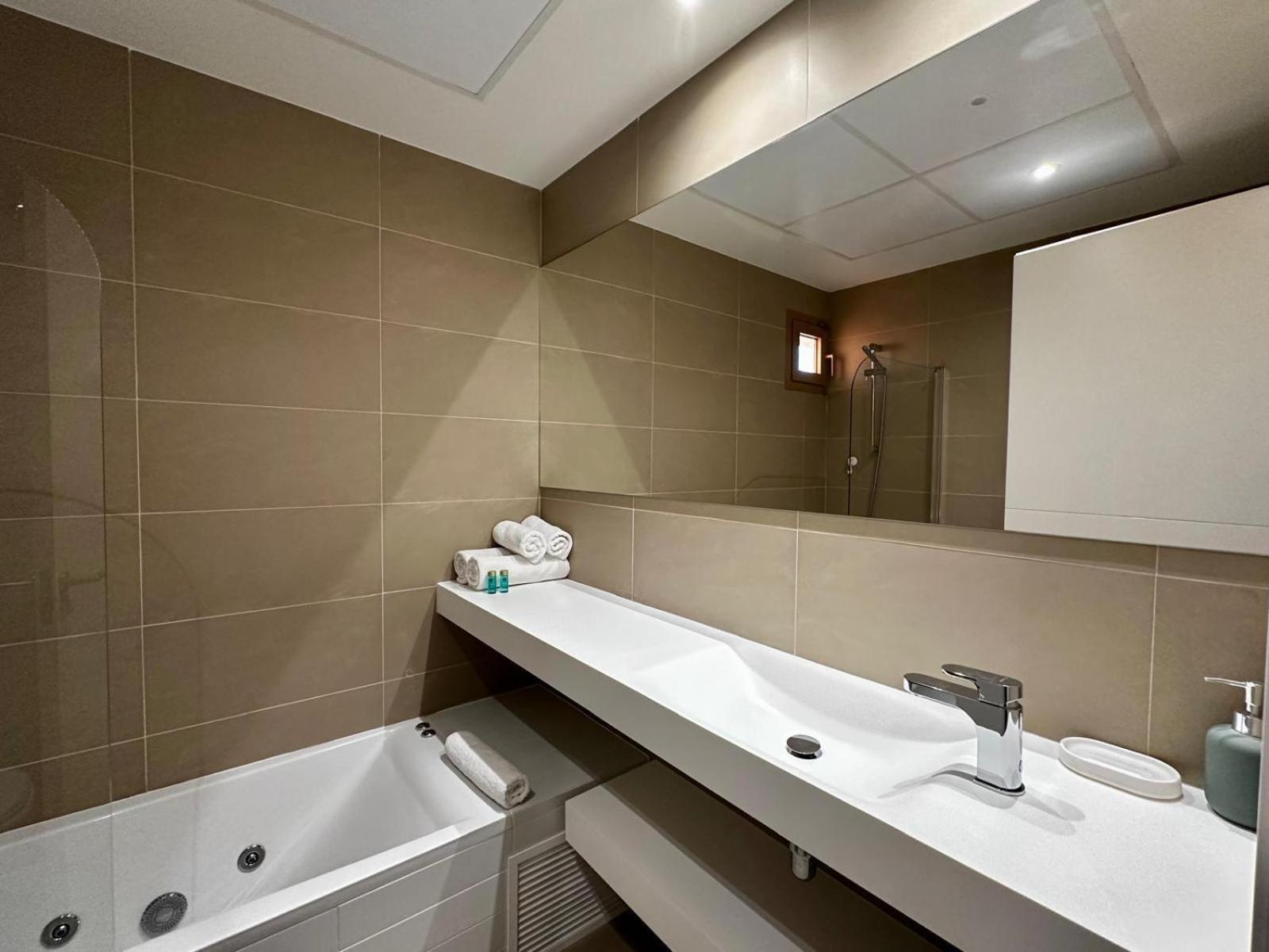 Intempo Star Apartment