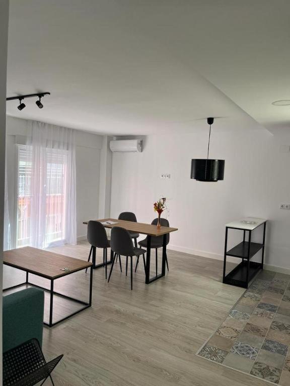 Aparthotel Chloe Trg *