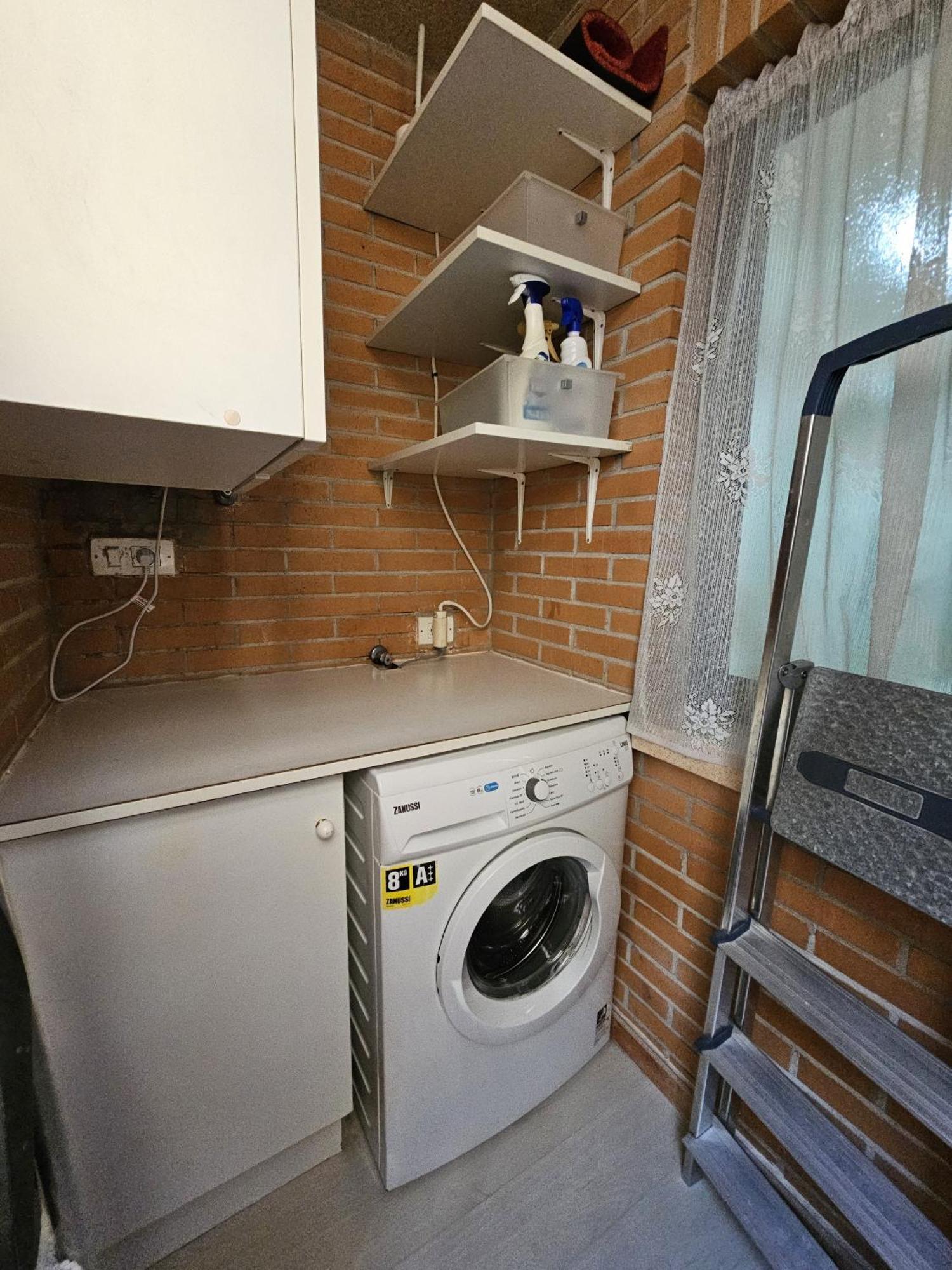 Apartment Grau If *