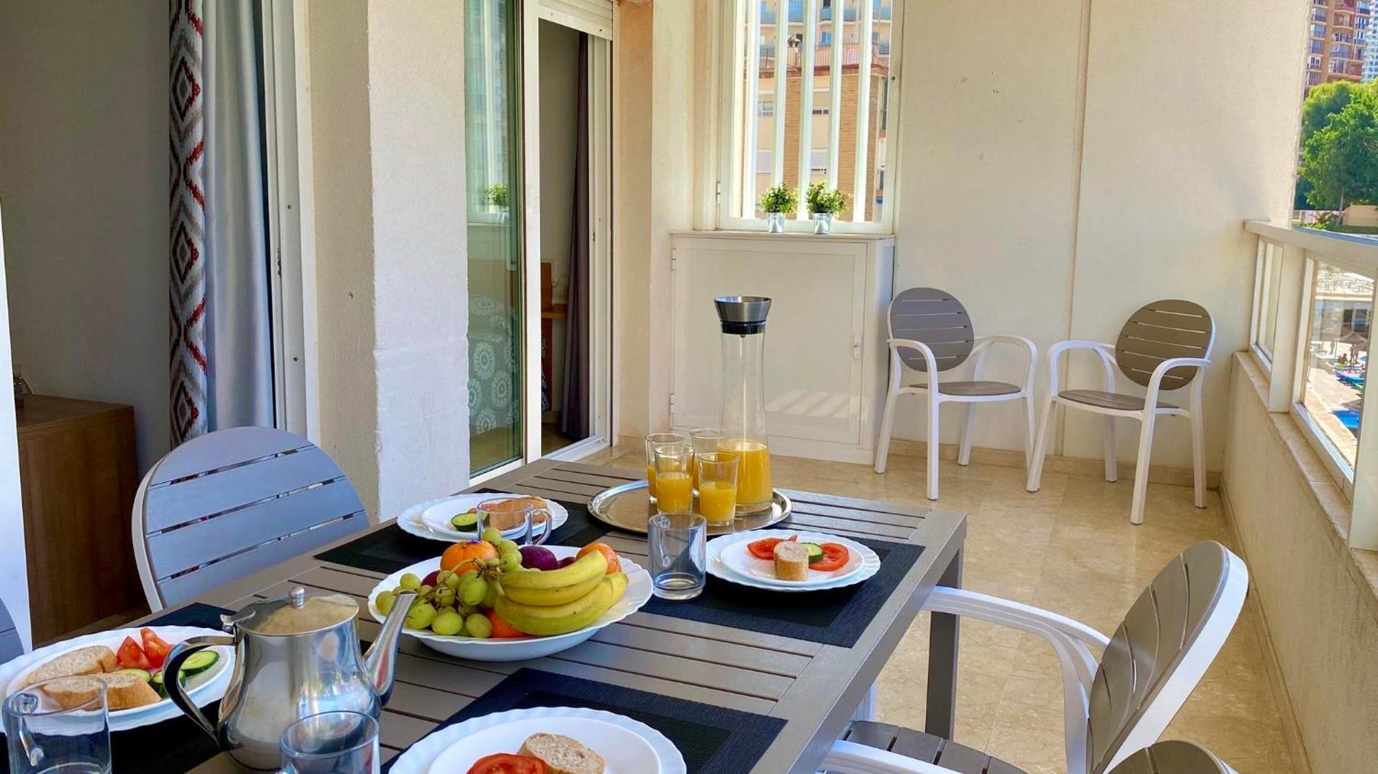 2 Bedroom Comfort With Airconditioning - Max 6 Guests * Benidorm