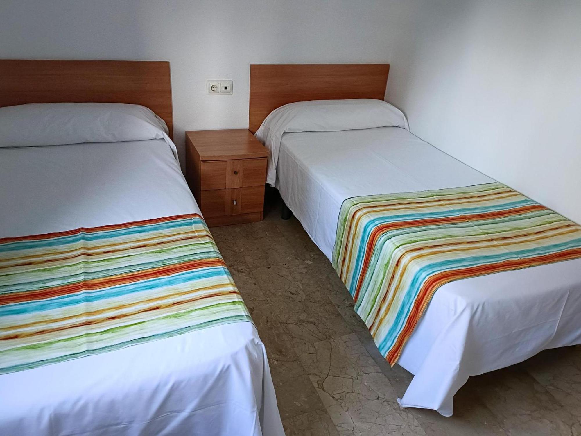 2 Bedroom Comfort With Airconditioning - Max 6 Guests Apartamento Benidorm