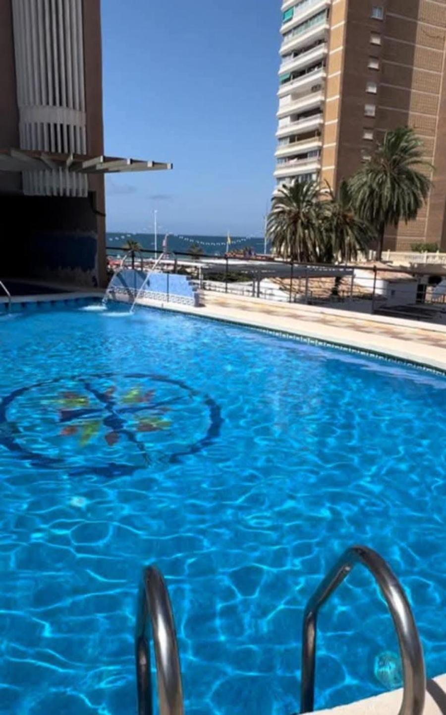Apartment Azure Oasis *