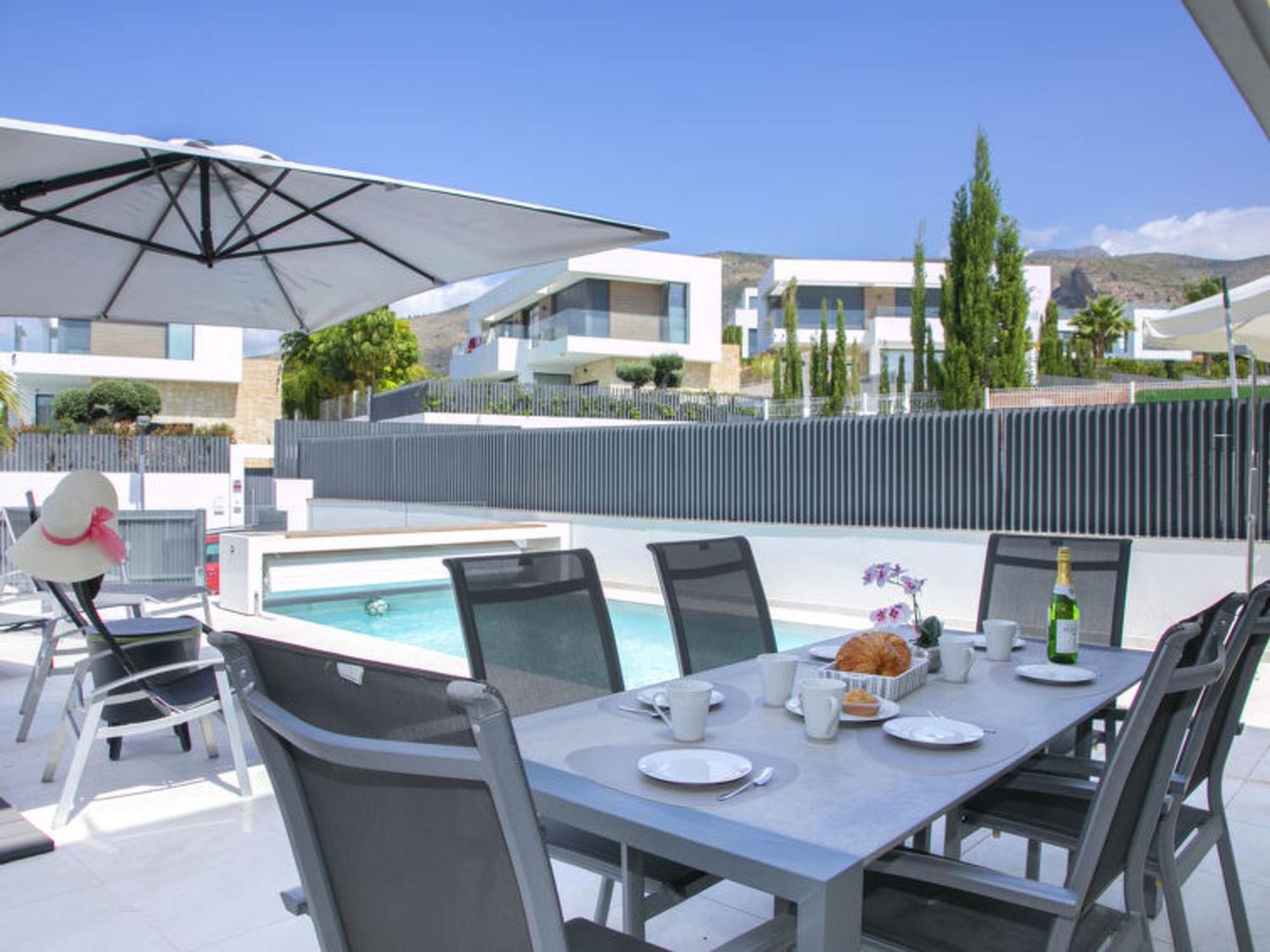 Global Bruselas - By Global Rental Holidays 18917 Benidorm