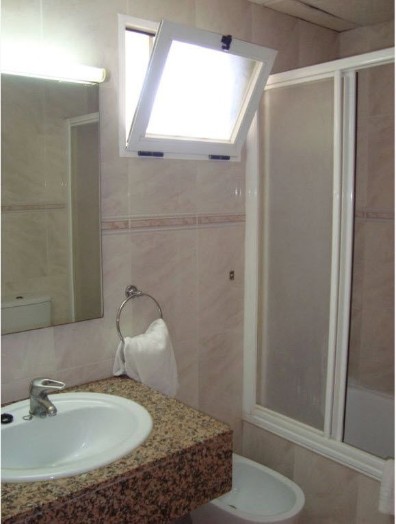 Primavera Loix Aparthotel 3*