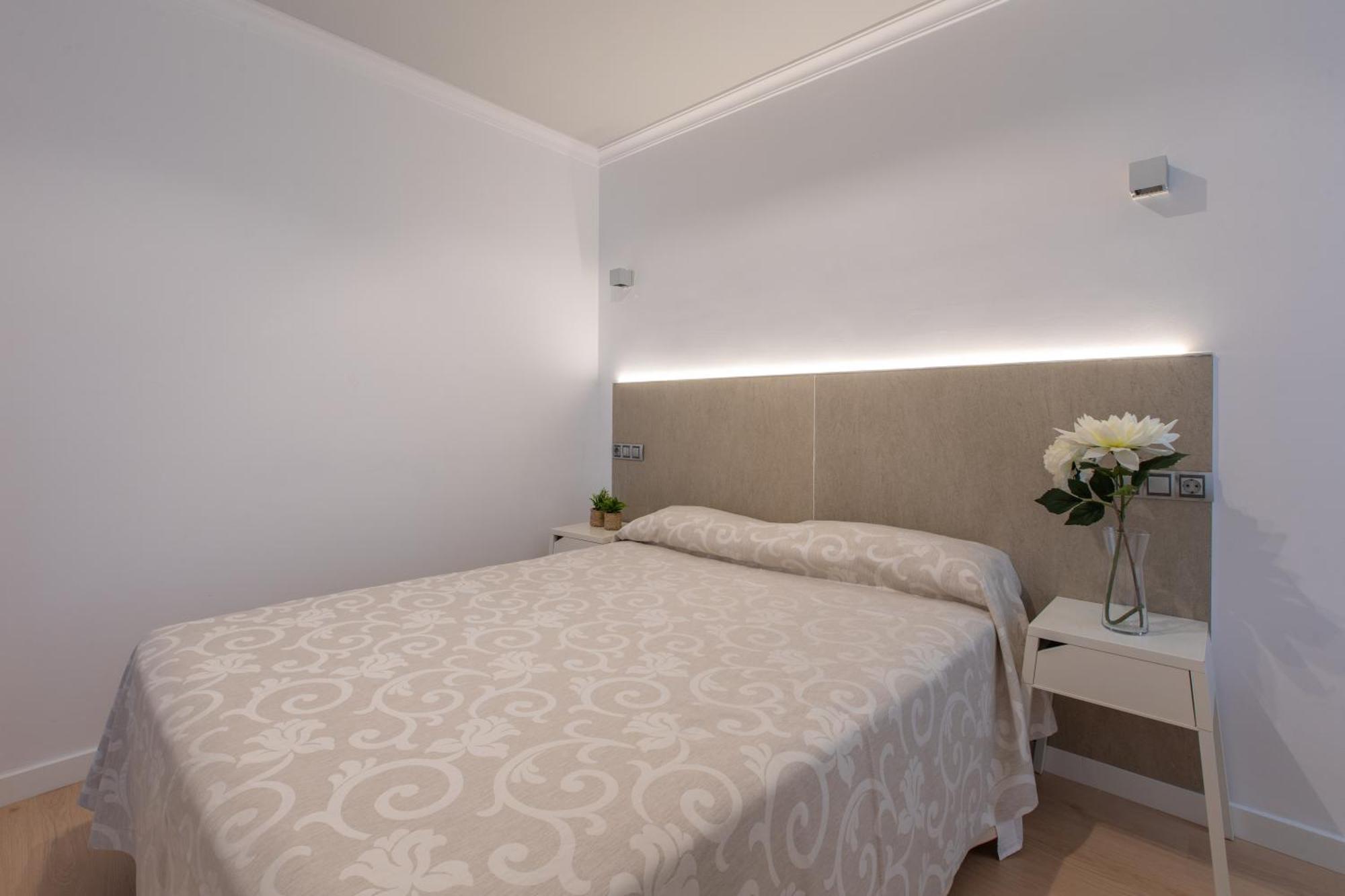 Senabre Palais Apartment