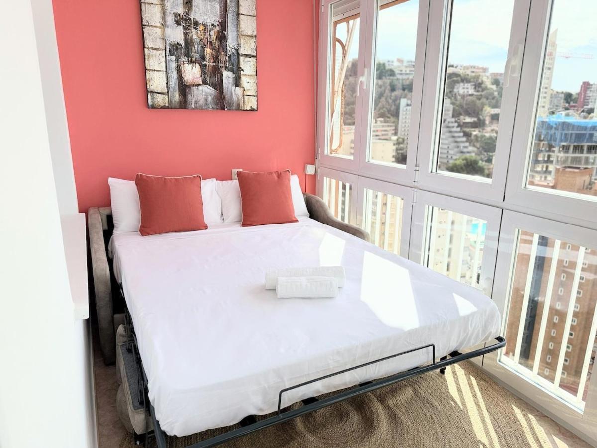 Apartamento A Estrenar Con Vistas A La Playa De Levante Con Plaza De Garaje * Benidorm