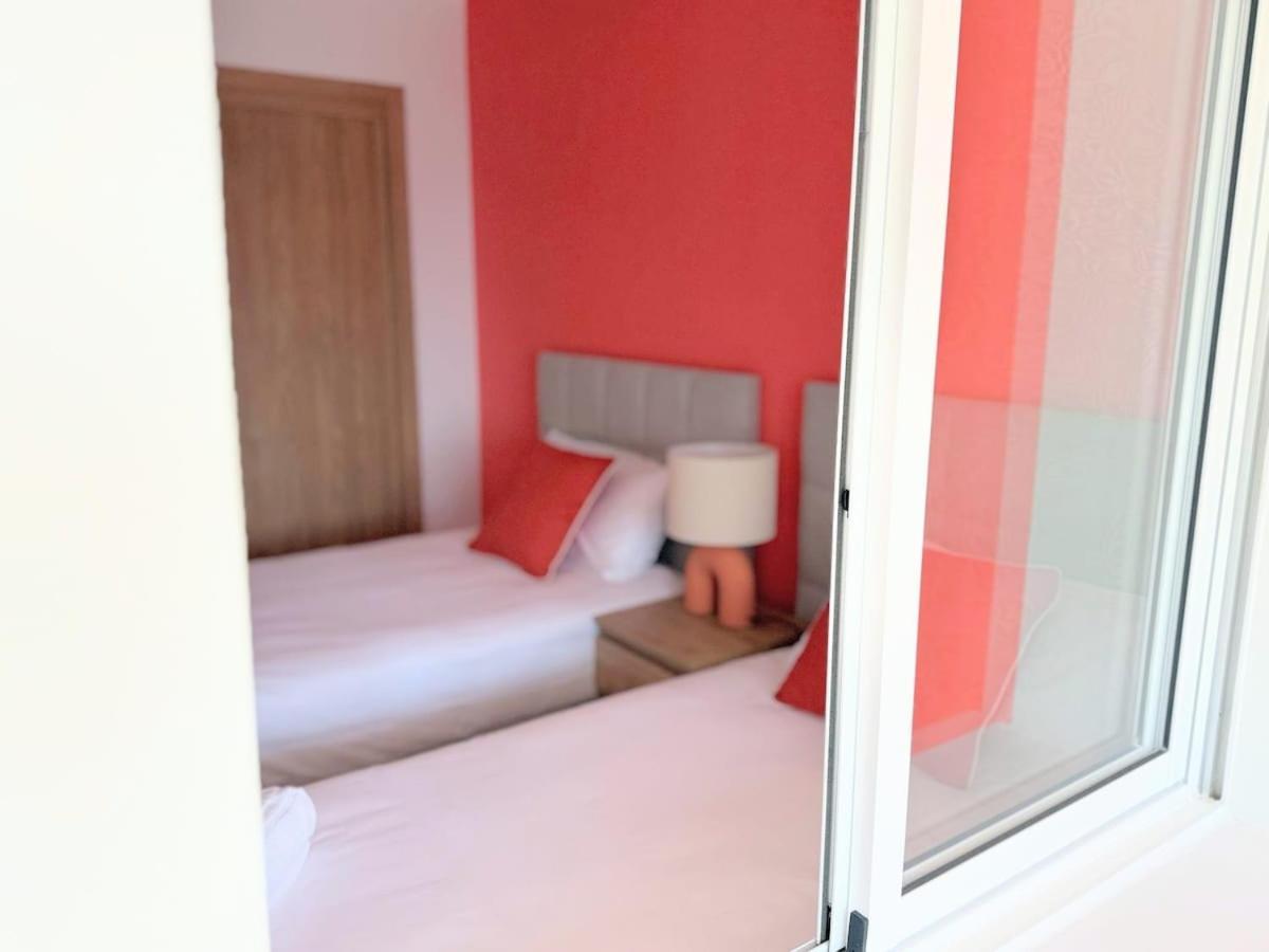 Apartamento A Estrenar Con Vistas A La Playa De Levante Con Plaza De Garaje Benidorm