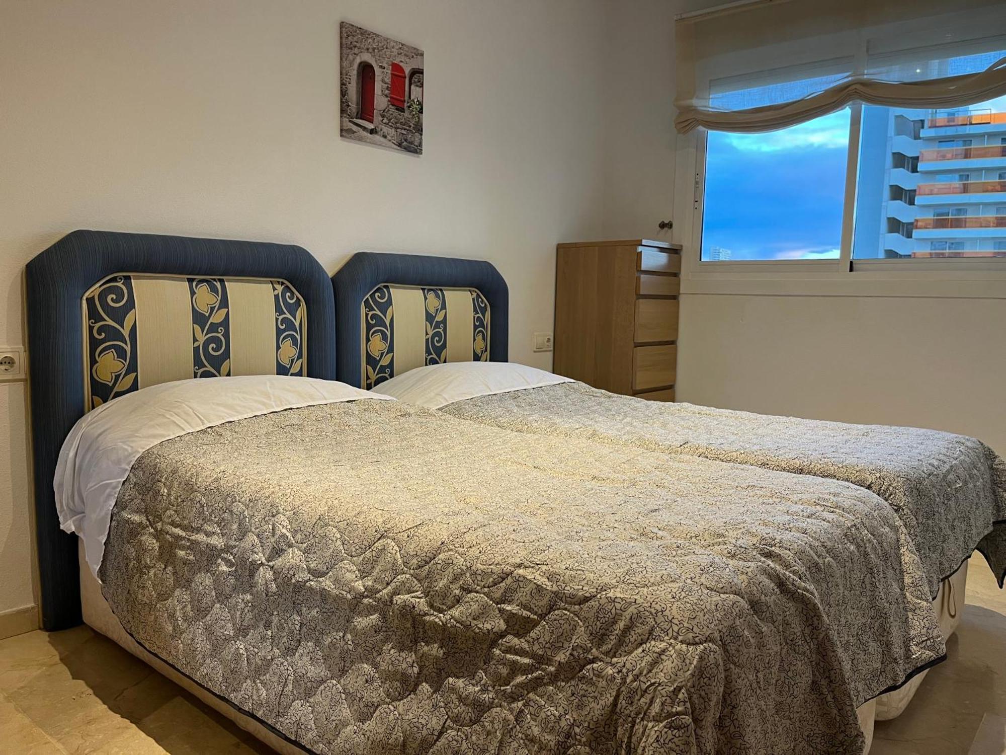 Gemelos 22 ,benidorm-alicante