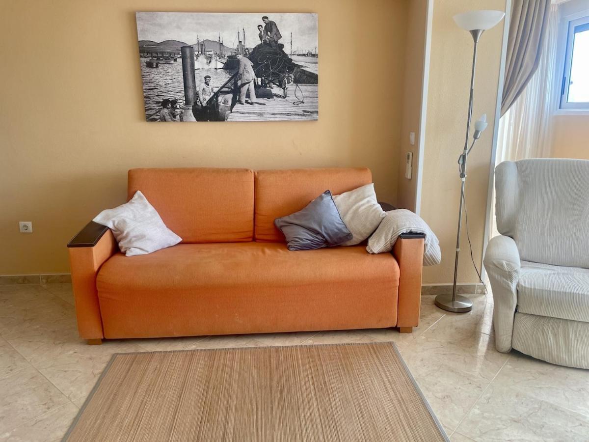 Appartement En Primera Linea, Sea Front, Pool & Parking