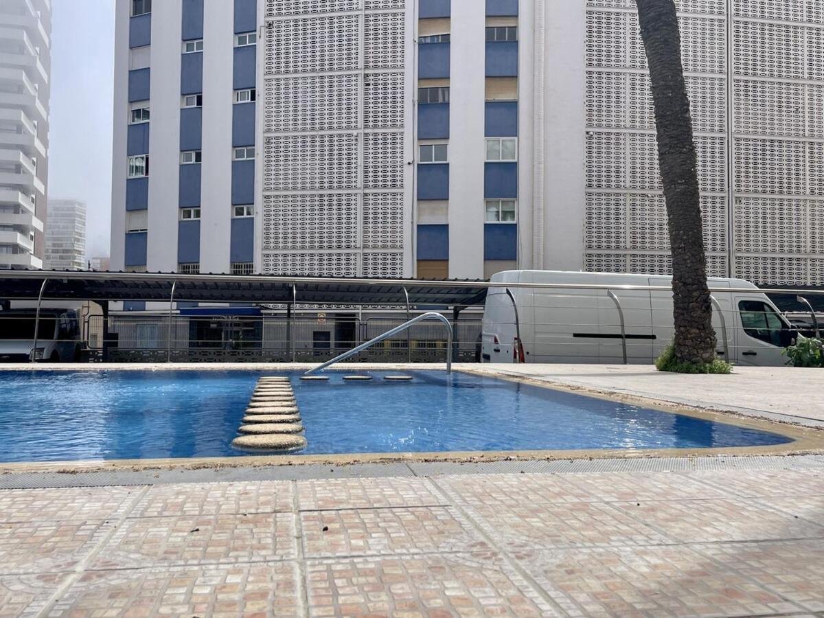 Appartement En Primera Linea, Sea Front, Pool & Parking