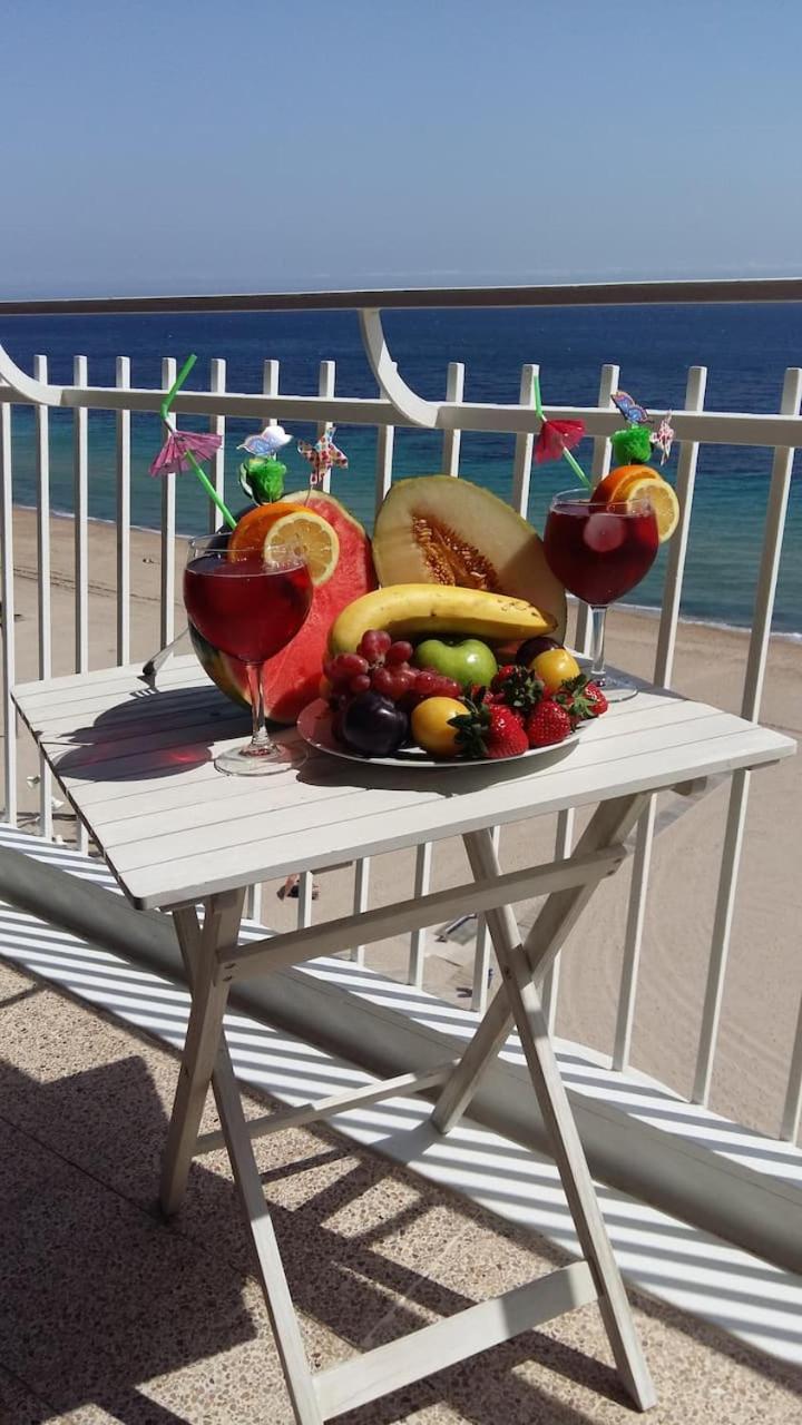 Mediterranean Seafront Apartamento