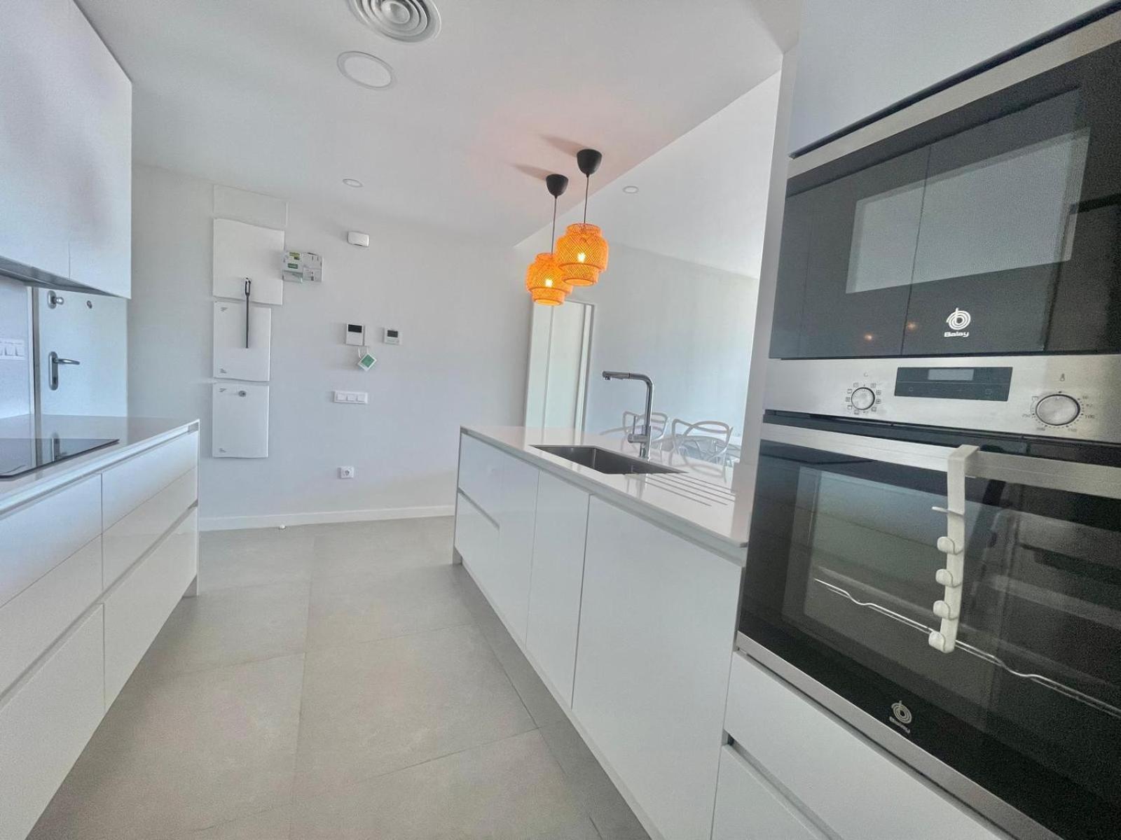 Luxury Poniente *