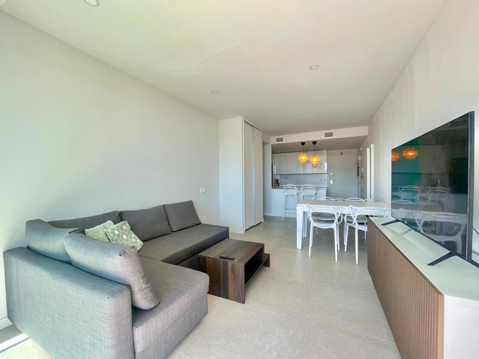 Luxury Poniente
