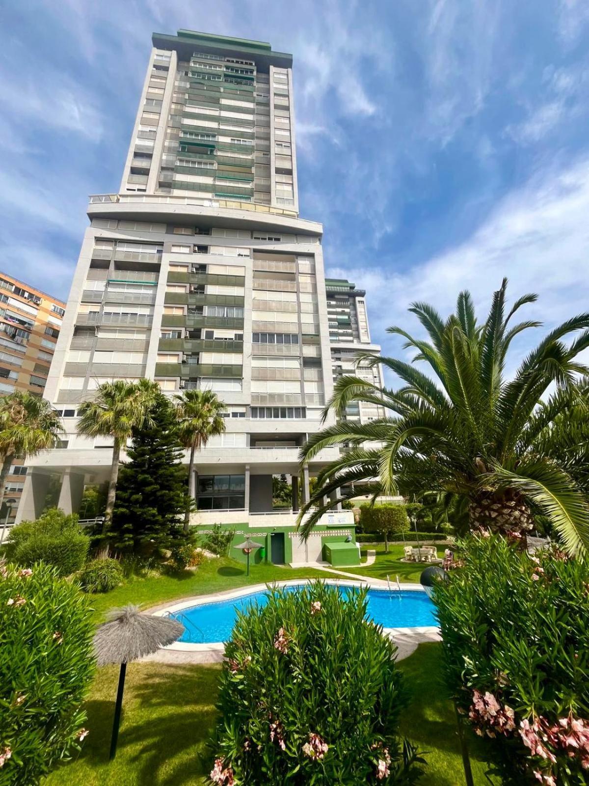 Apartamento 5 Minute Walk To The - Torres Residencial Miranda *