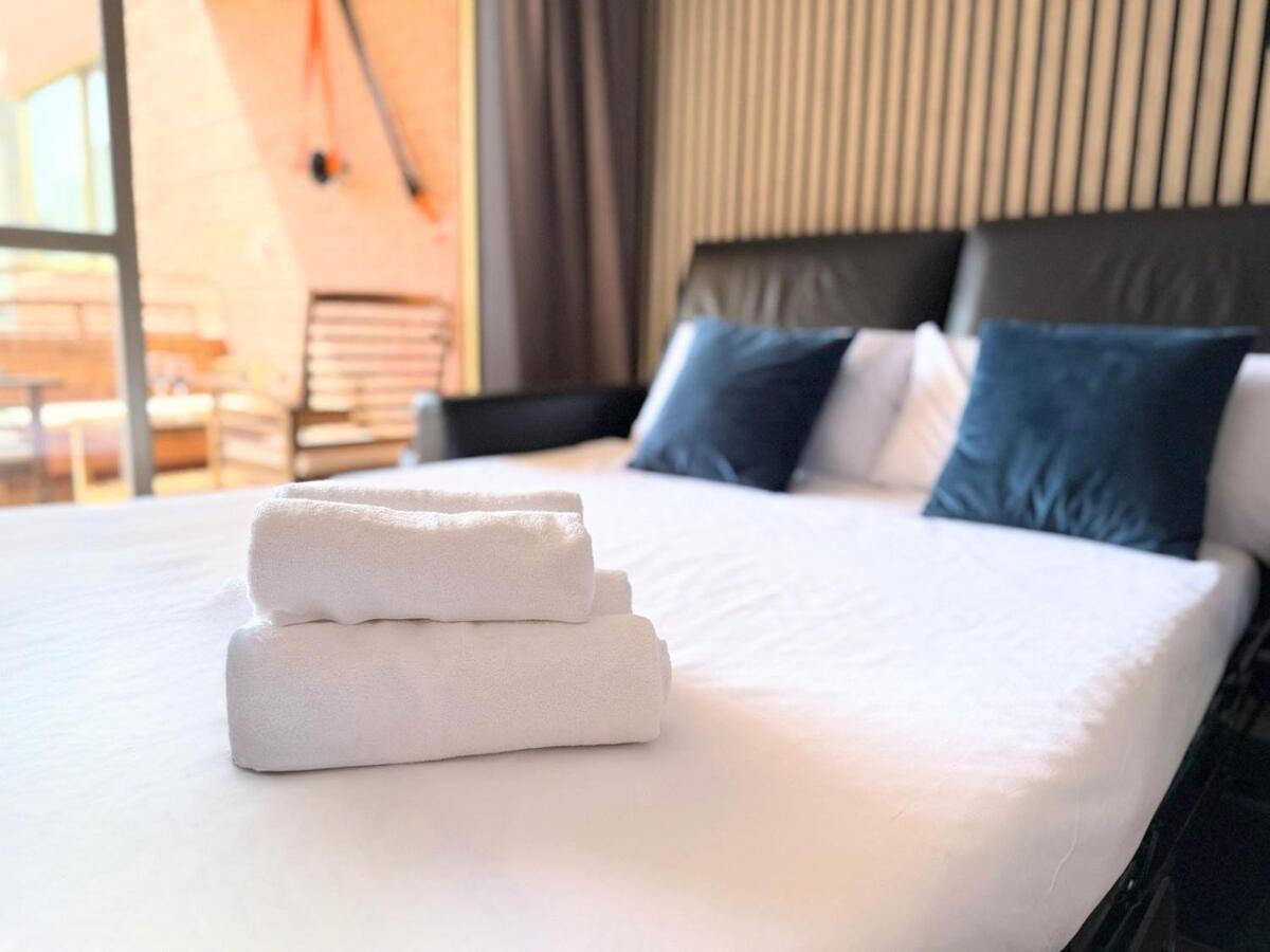 Appartement Con Piscina Y Garaje En *