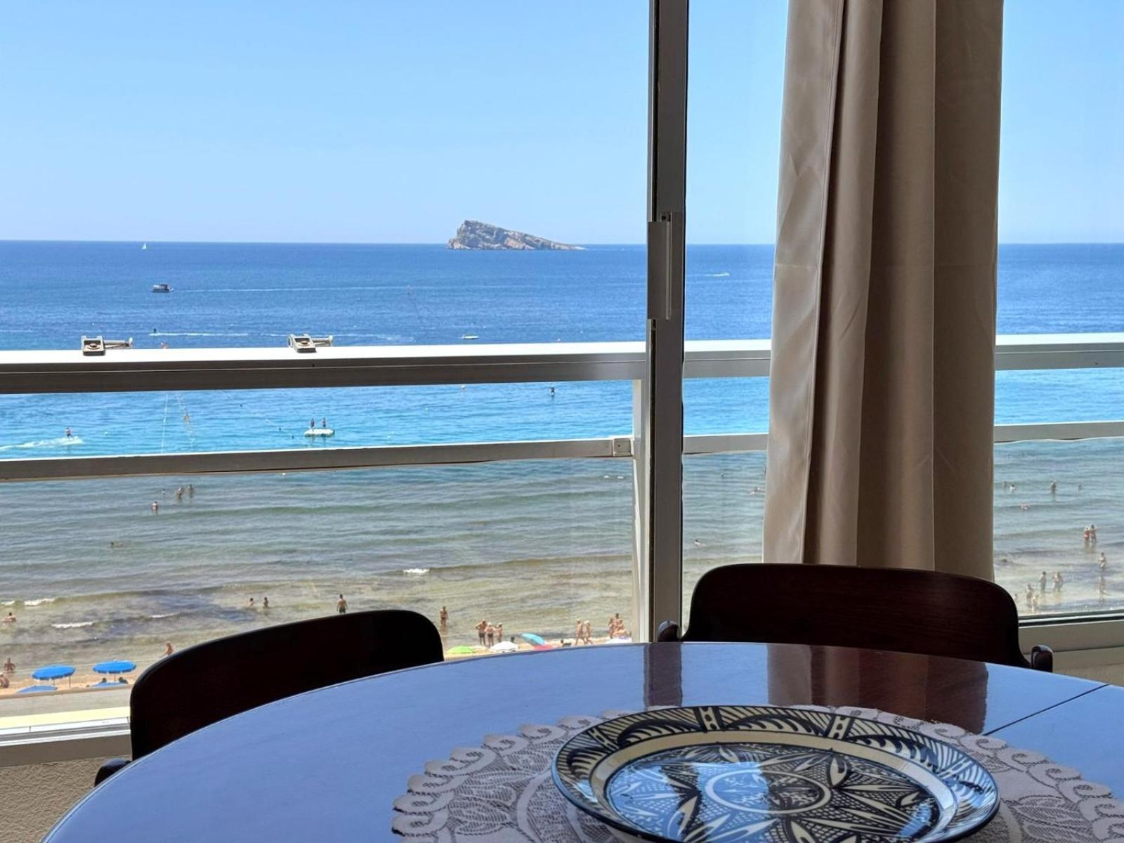 Carolina Firstline Benidorm