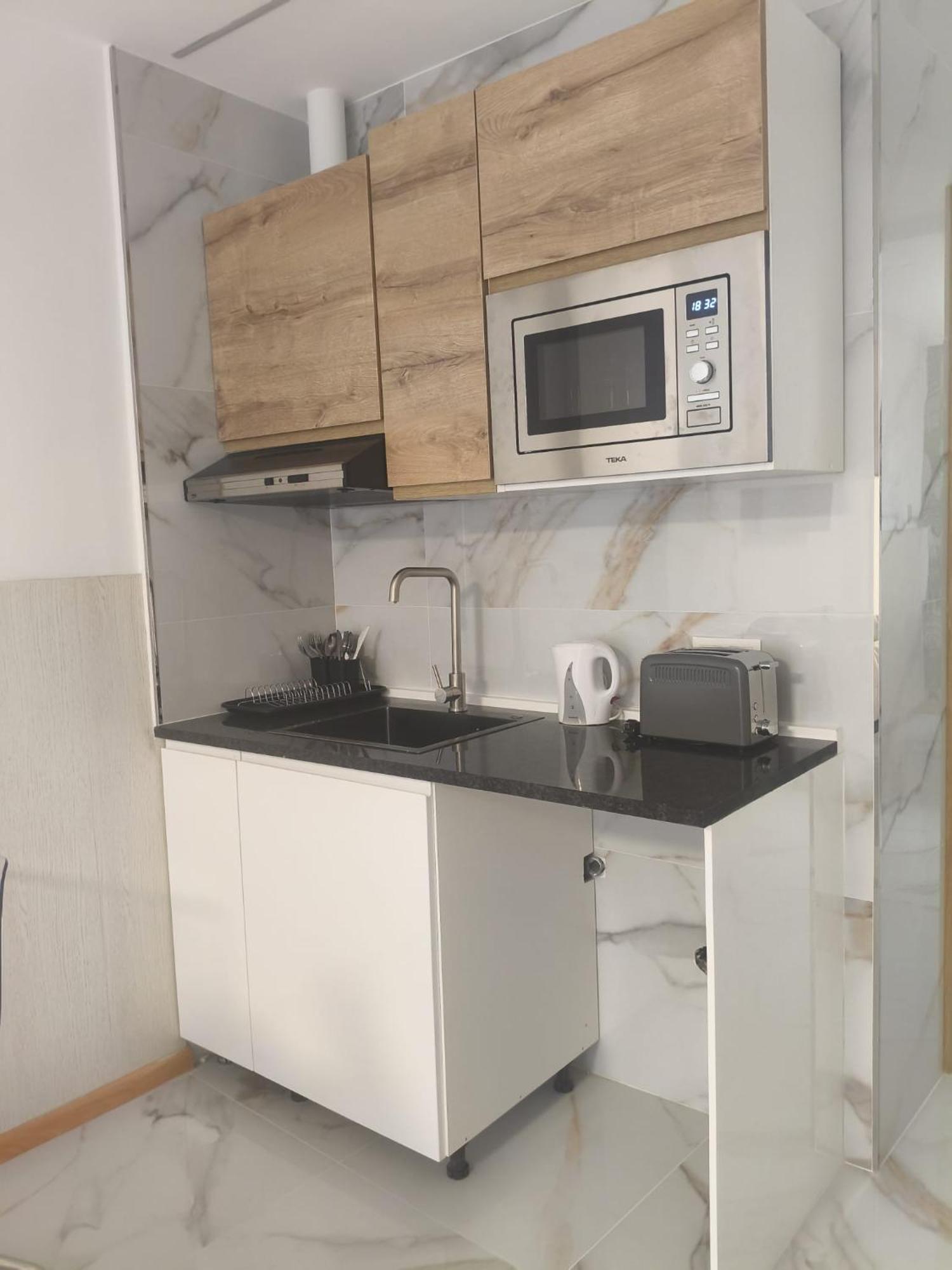 Center Playa Poniente Apartamento
