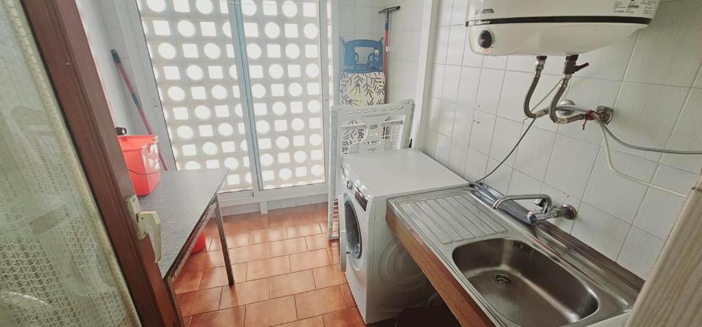 Apartment Primera Linea-apt De 2 Hab- 4-6 Pers -wifi -aire Acond- Parking Opcionable Extra Benidorm