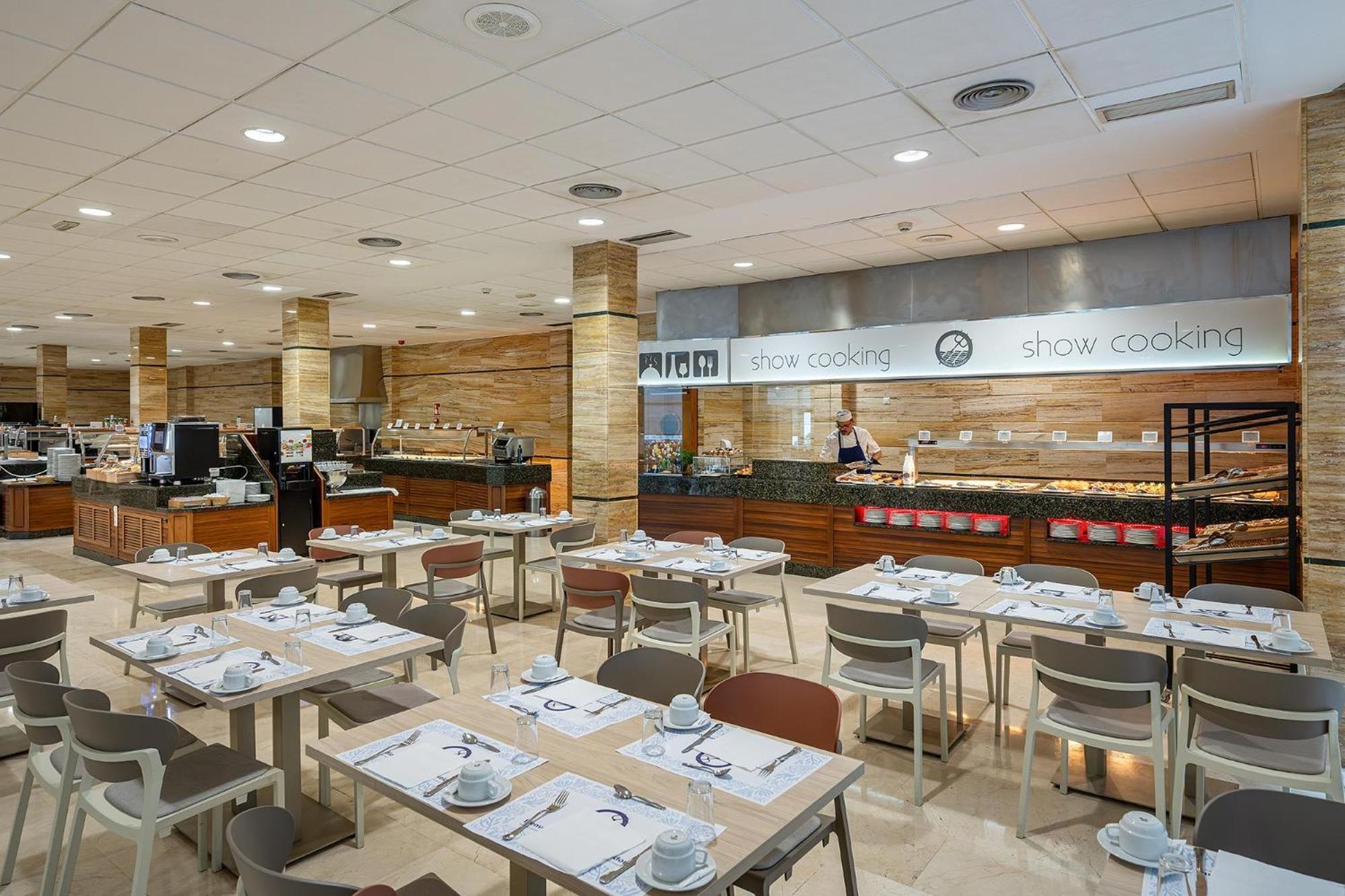 Apartahotel Poseidon Benidorm
