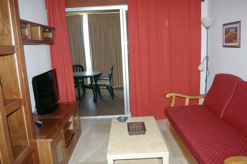 Carolina - Arca Rent Benidorm
