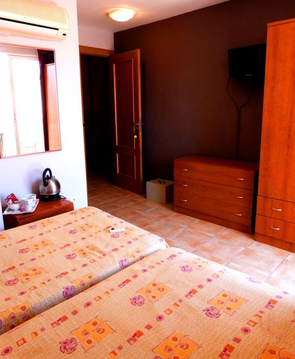 Hotel Hotel Queens - Adults Only 2*