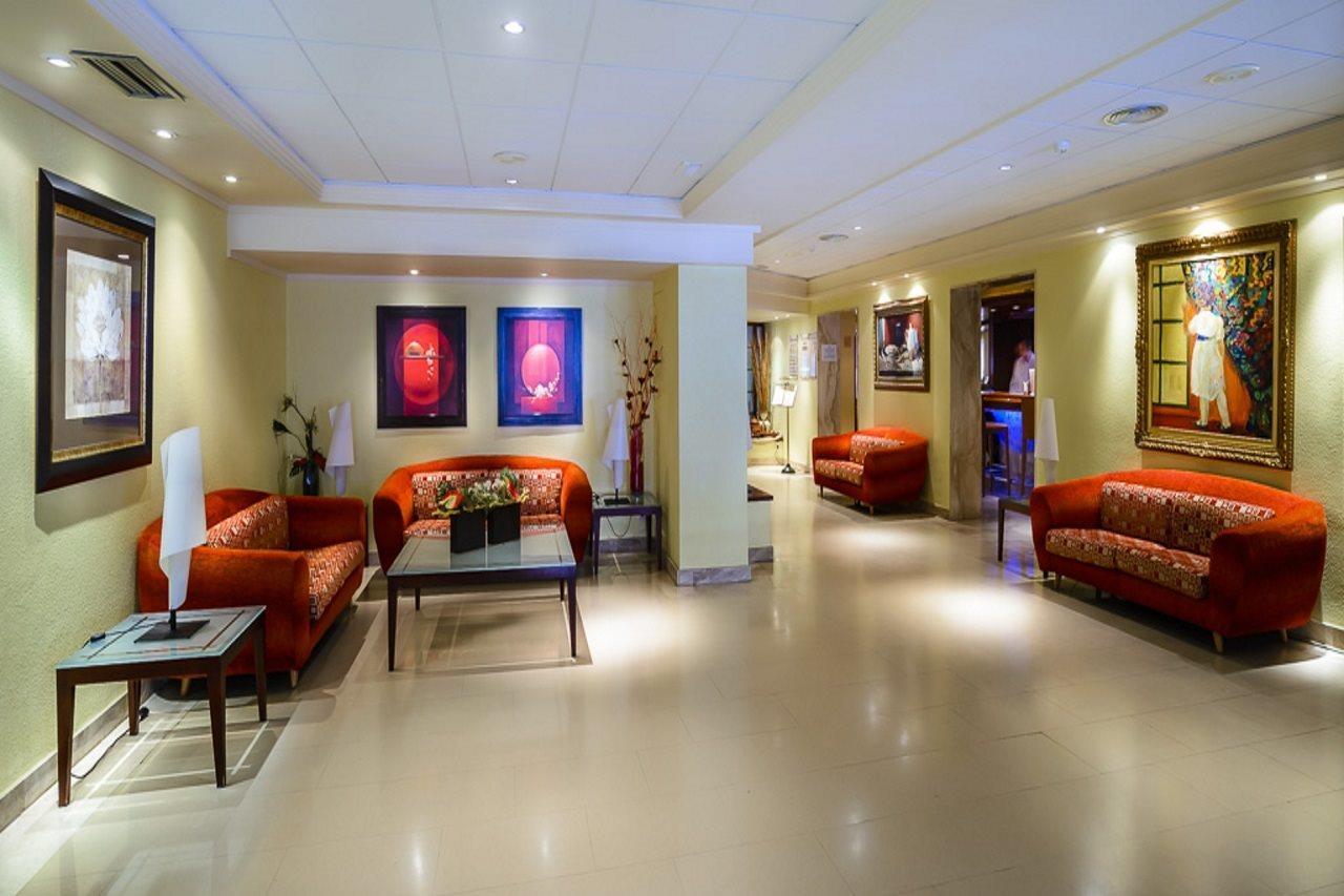 Avenida 4*