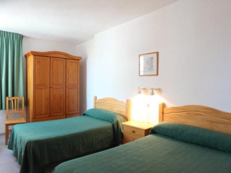 Dynastic Apartment *