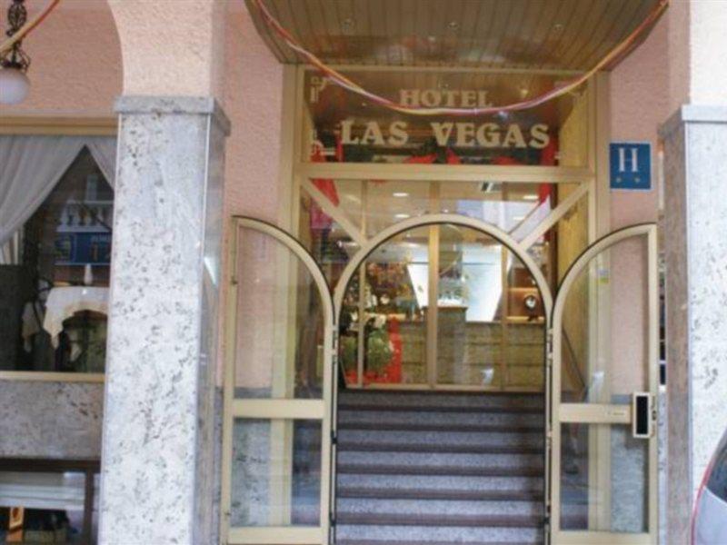 Vegas Hotel 2*