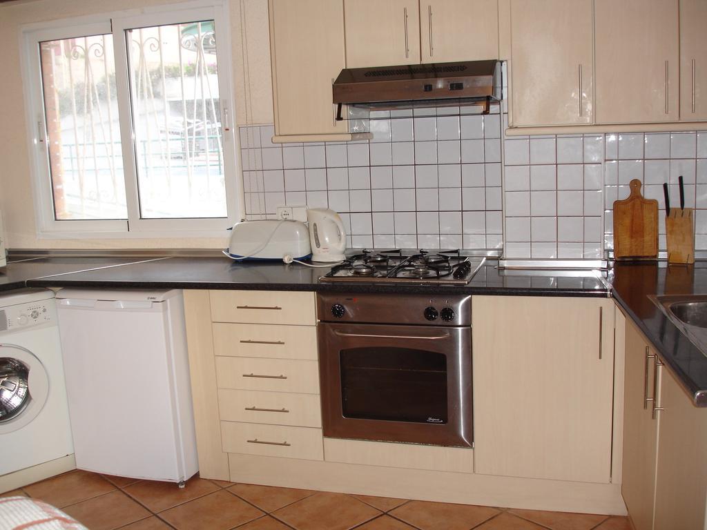 Aries Apartment *