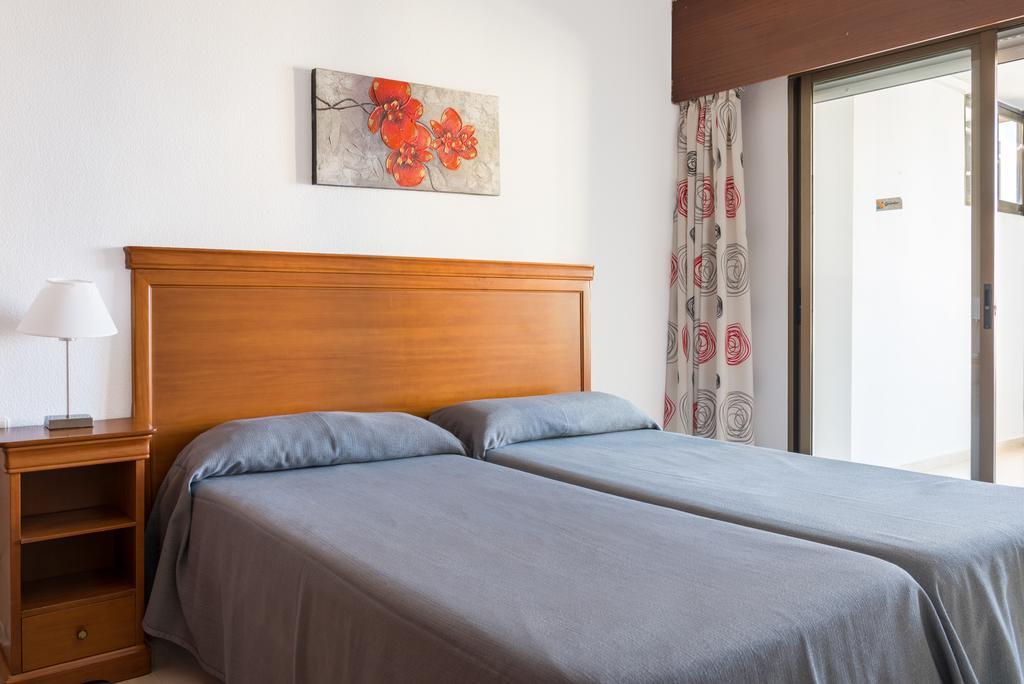 Apartment Gemelos 4 *