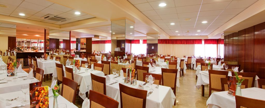 Hotel Avenida 4*