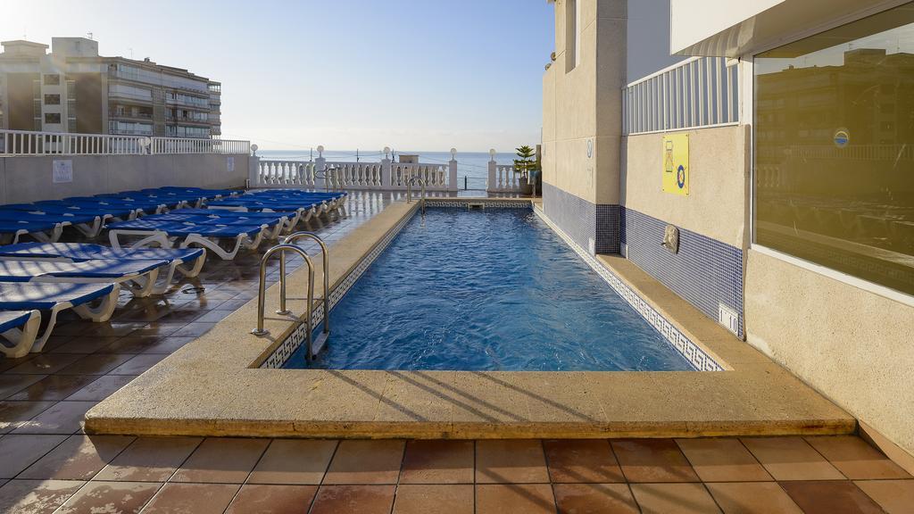 Avenida 4*