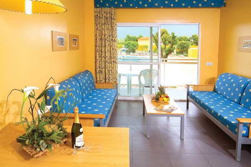 Turisticos Terralta Aparthotel 3*