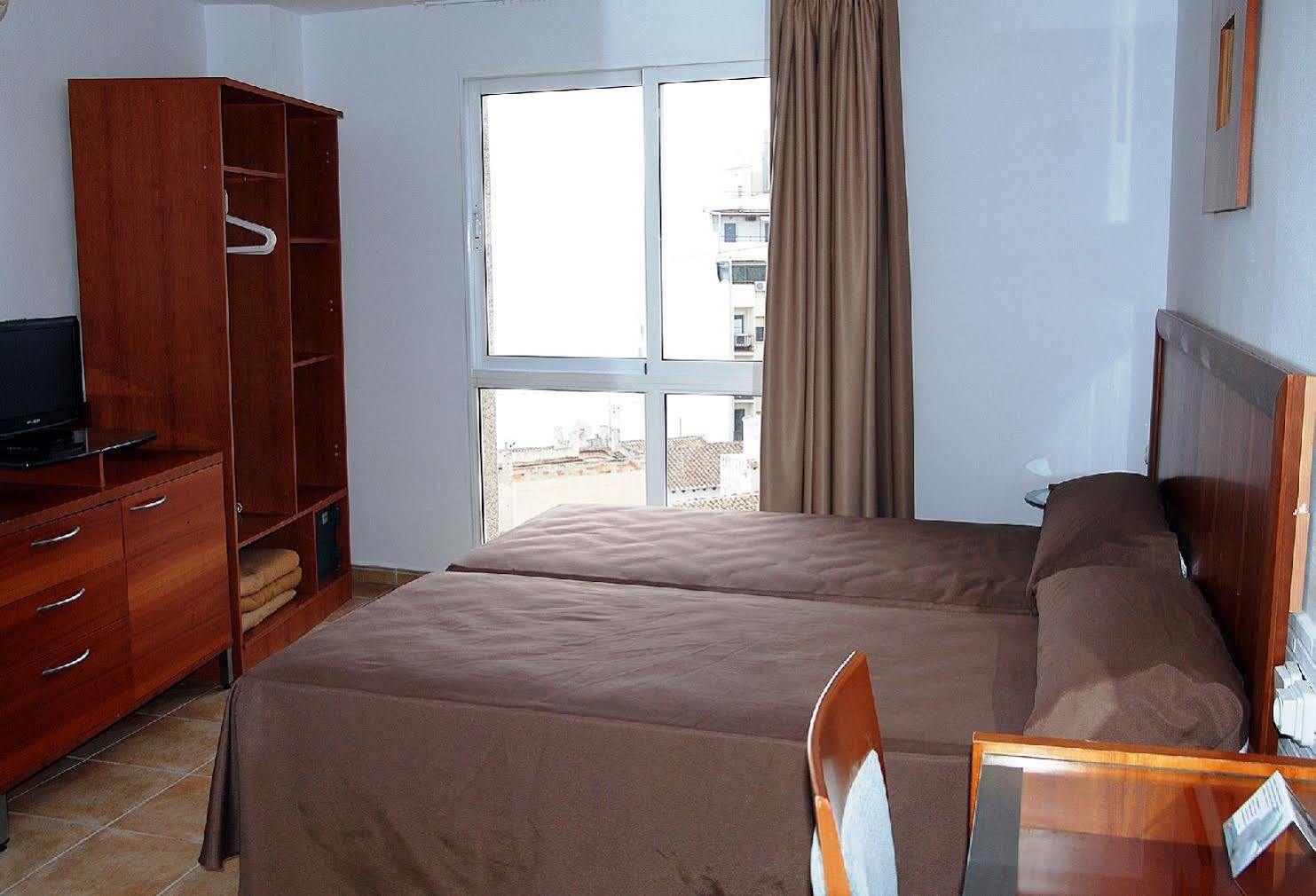Hotel Queens - Adults Only