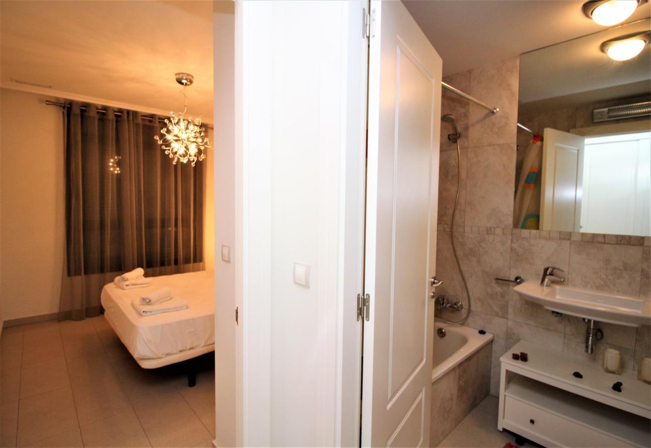 Gemelos 26-6-E Apartment