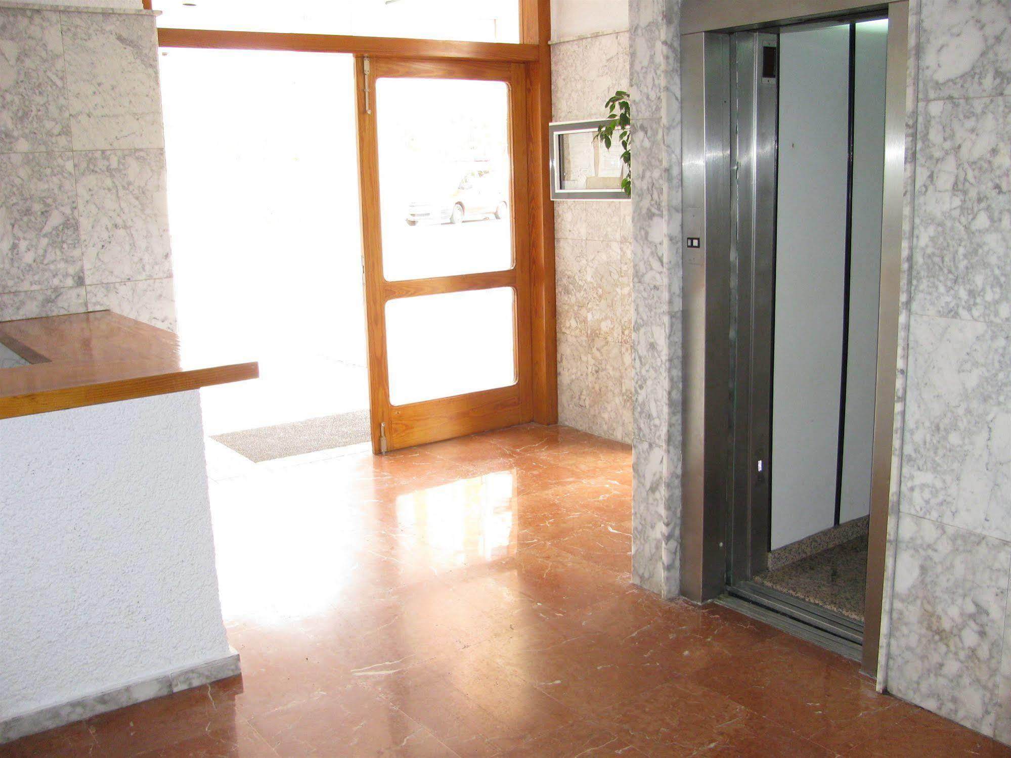 Mariscal Vii Apts *