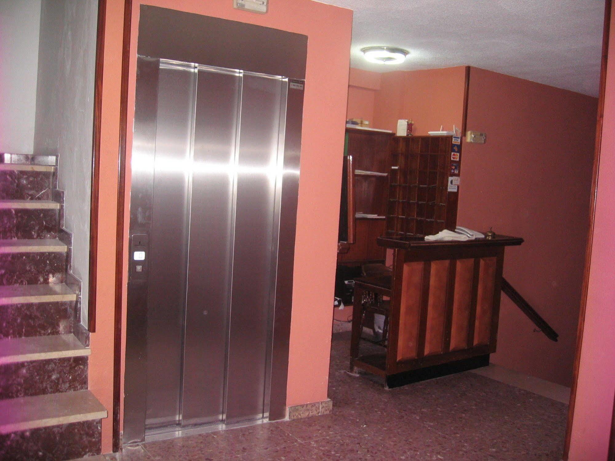Condestable Hotel