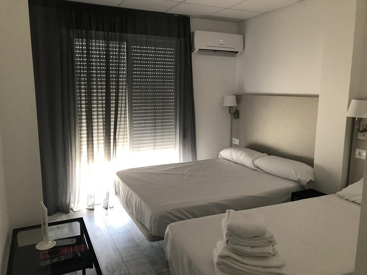 Boutique Centro Bbb Auto Check In Hotel 2*
