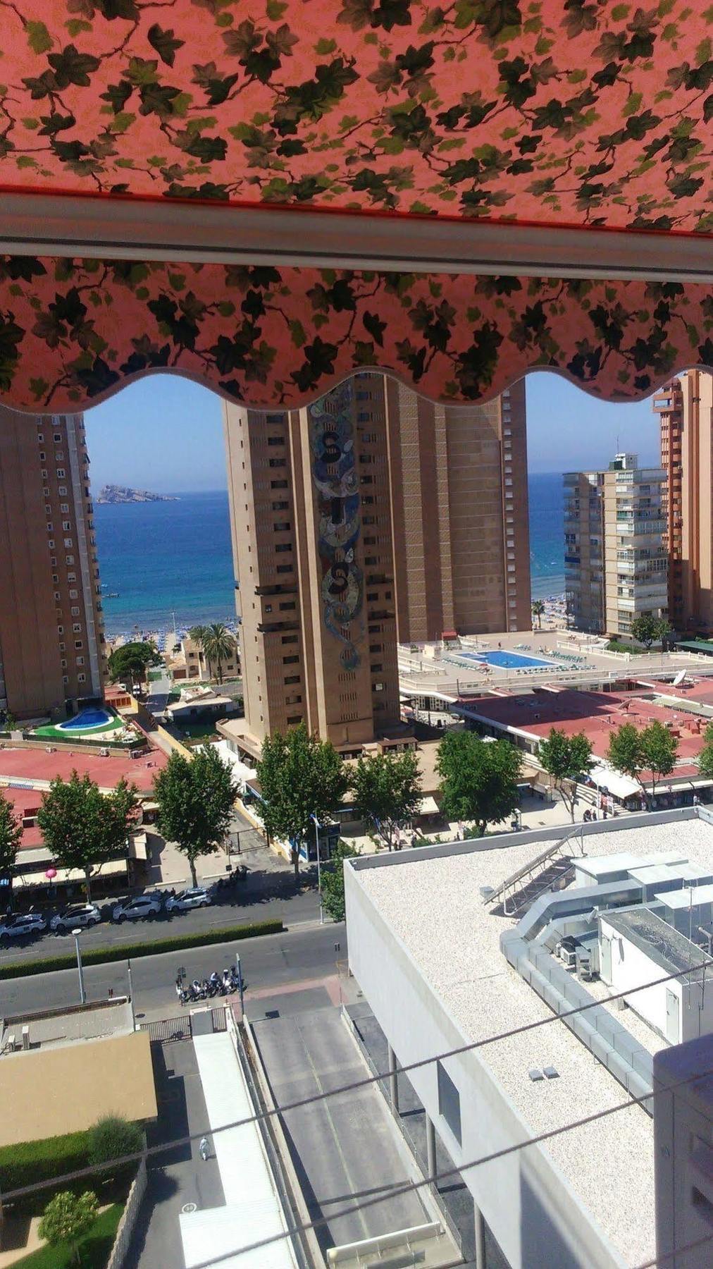 Blue Sky * Benidorm