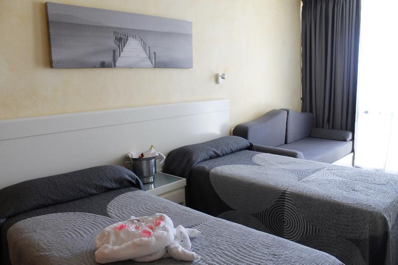 Marina - The Original Vibe 4* Benidorm