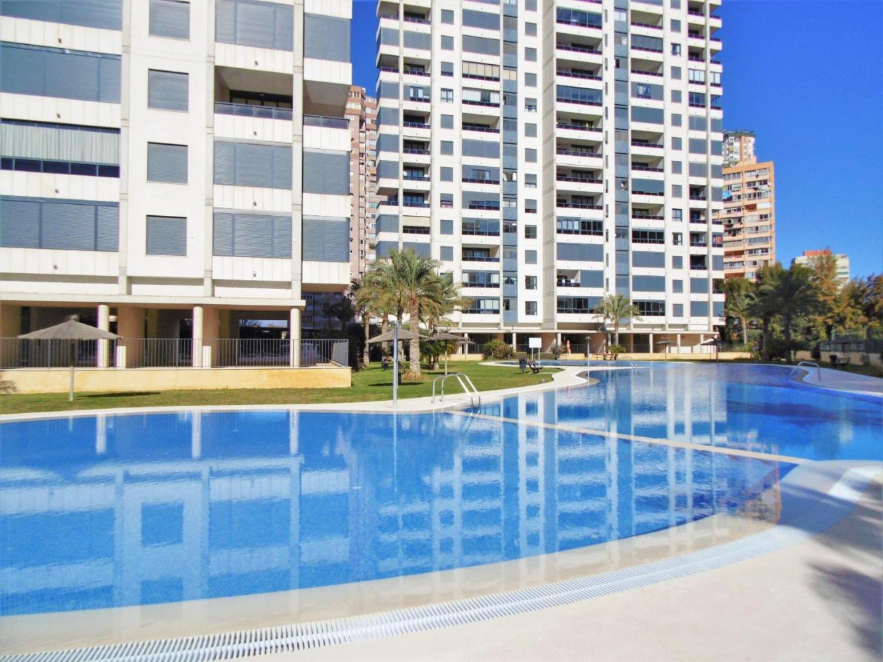 Gemelos 26 9-c Levante Apartment