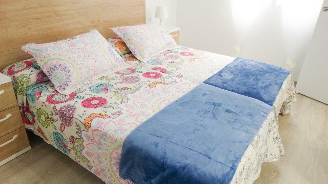 Atico Centro Almendros Trg Appartement
