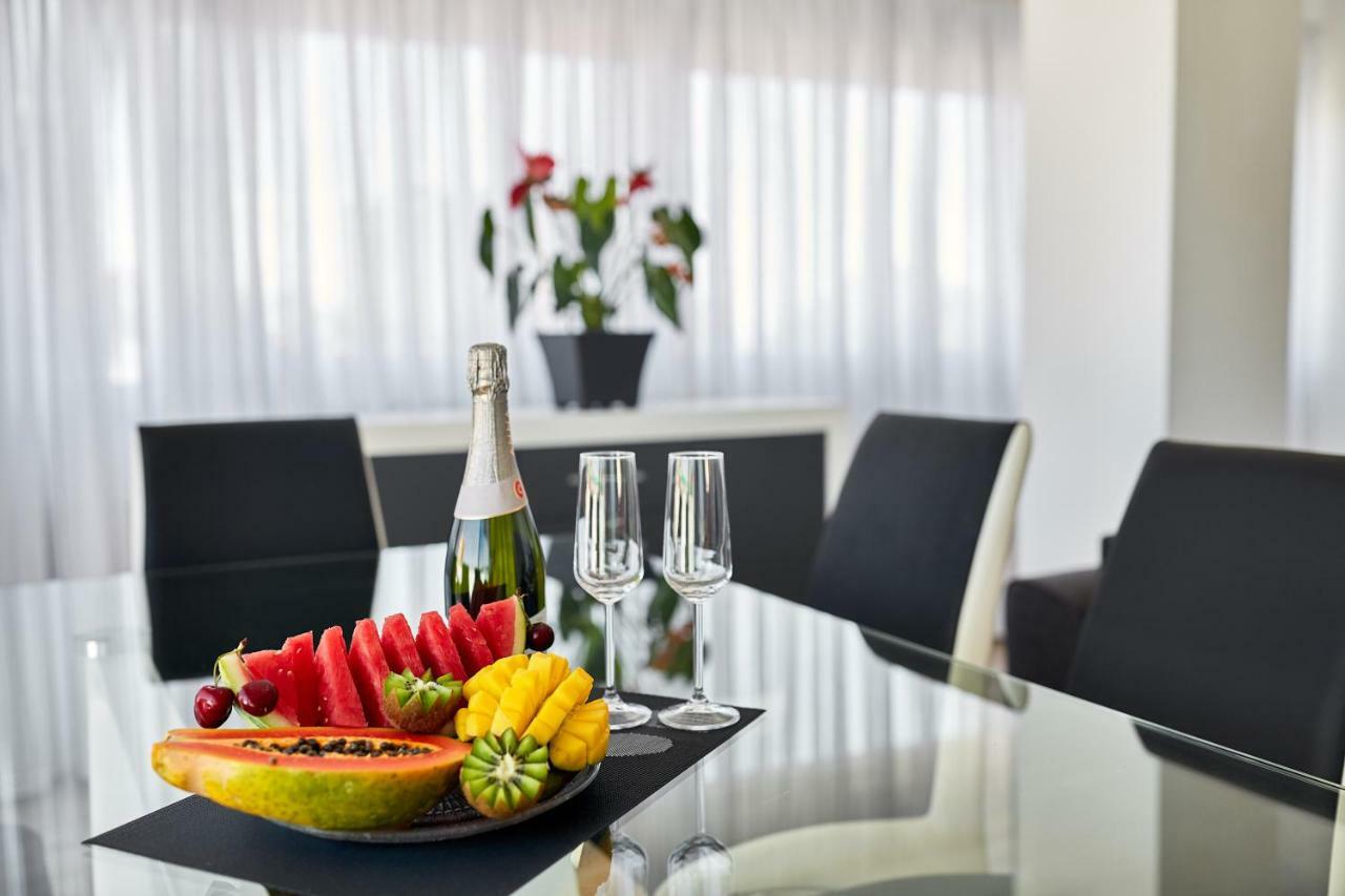 Sonrisa Apartments *