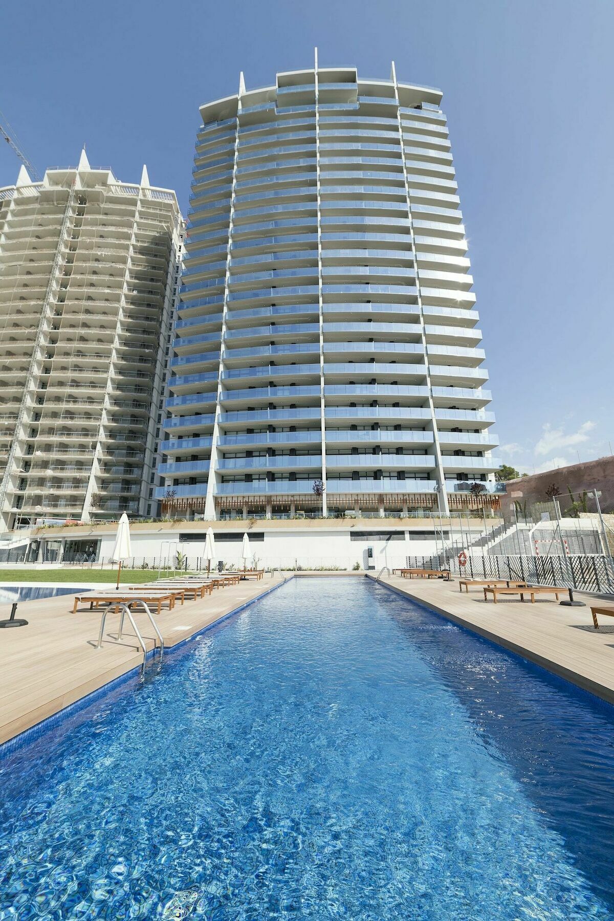 Sunset Drive By Mar Holidays Appartement *