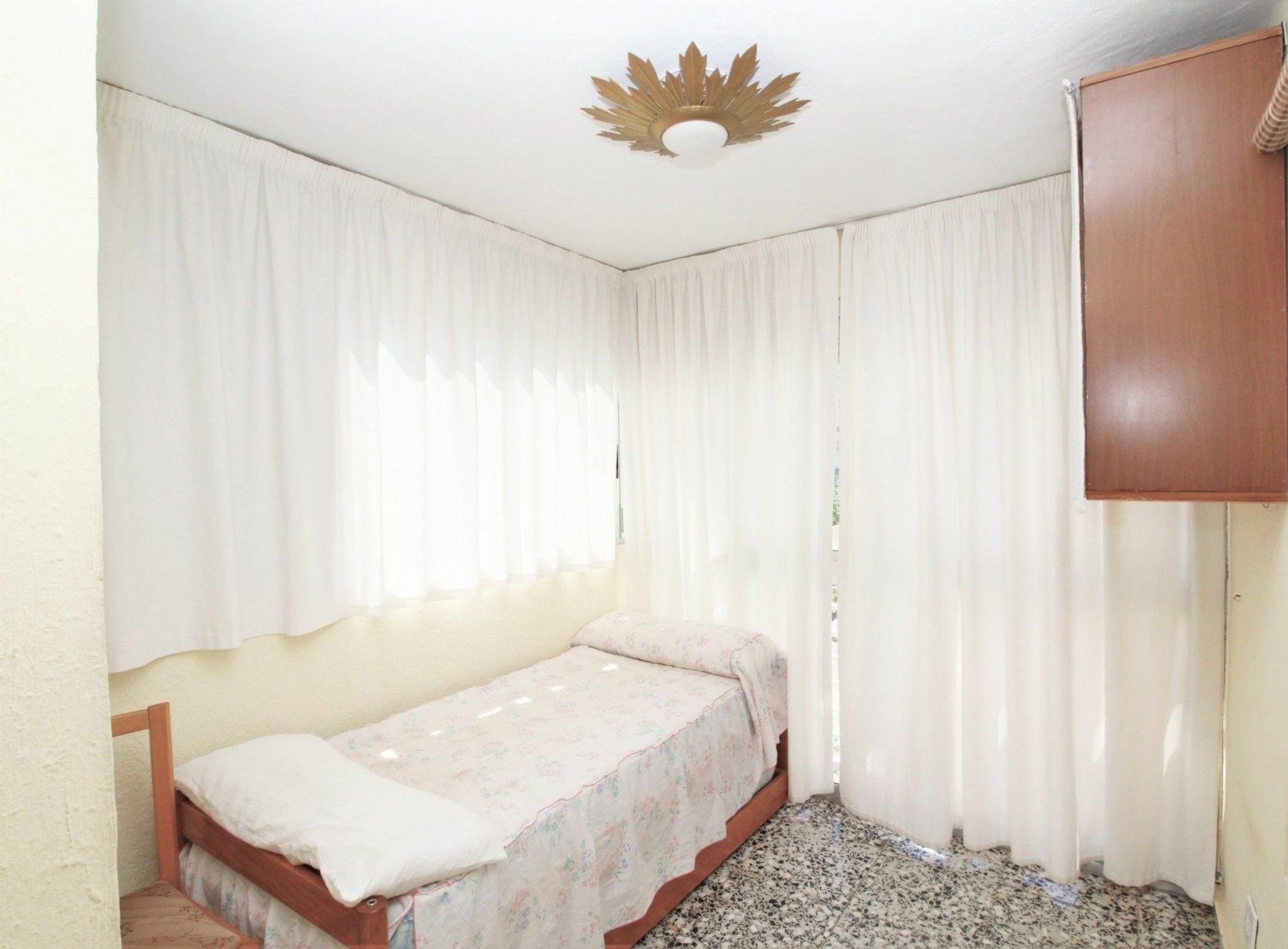 Cost Marabu * Benidorm
