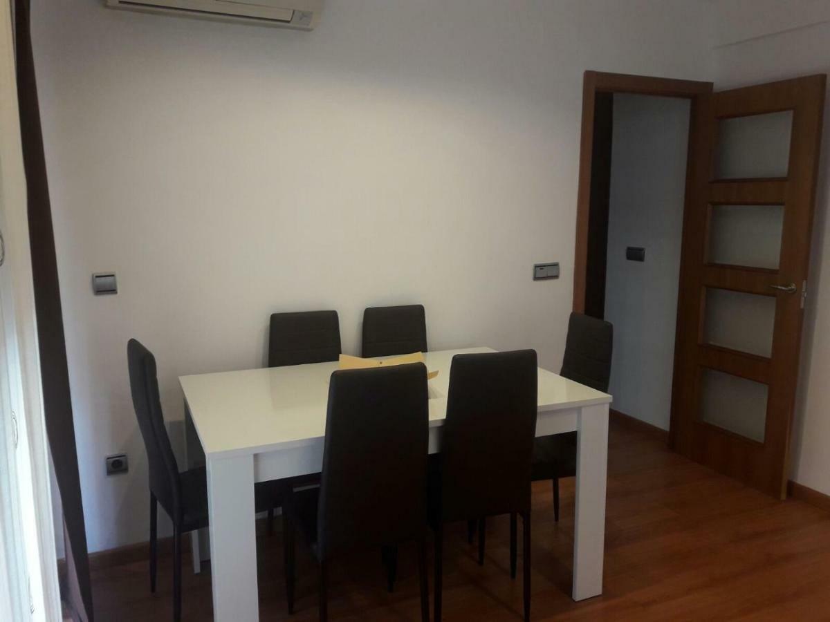 De 100 M² En Parque De L'aiguera, Con 3 Habitación Apartamento Benidorm