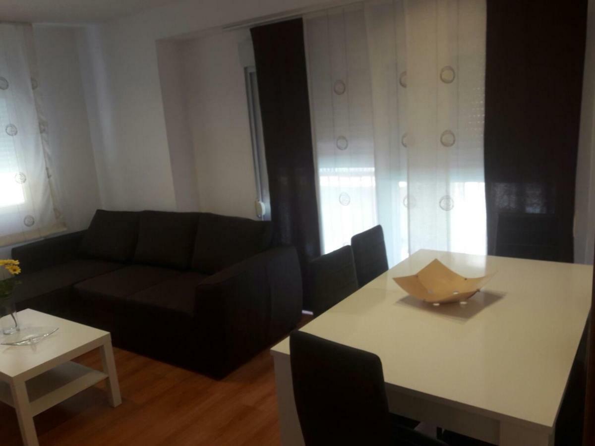 De 100 M² En Parque De L'aiguera, Con 3 Habitación Benidorm
