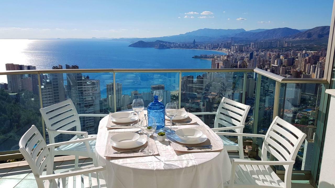 Highrise With Private Terrace & Sea Views - 34th Floor Apartment *