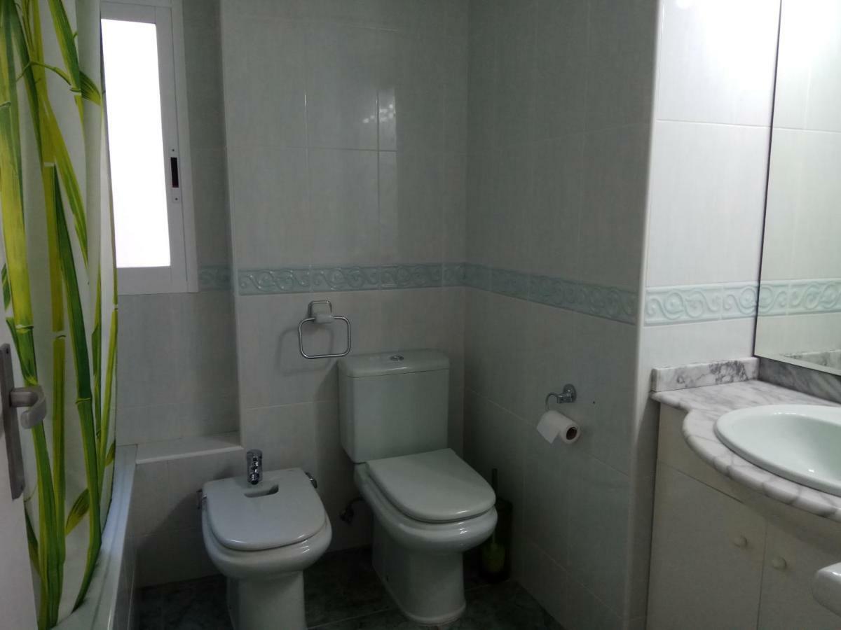 2 Bedrooms, 250m Levante Beach