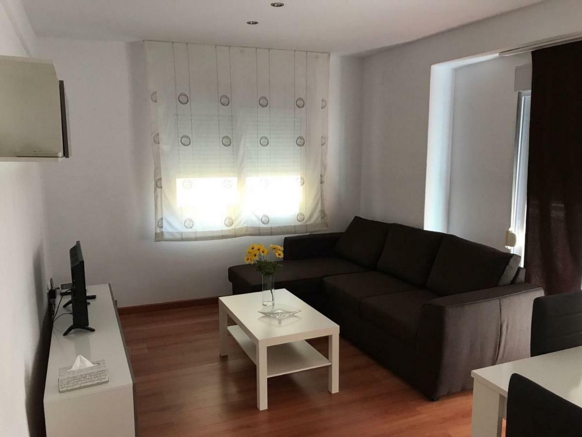 De 100 M² En Parque De L'aiguera, Con 3 Habitación * Benidorm